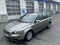 Grön Begagnad 2007 Volvo V50 Kinetic Kombi | 30 000 kr (Marknadspris)