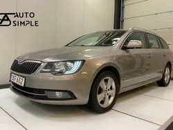 Ljusbrun Begagnad 2013 Skoda Superb Kombi | 99 900 kr (Lite dyr)
