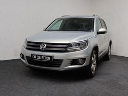 Ljusgrå Begagnad 2011 VW Tiguan Sportline SUV | 64 900 kr (Marknadspris)