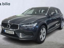Grå Begagnad 2019 Volvo V60 CC SE Kombi | 249 000 kr (Marknadspris)