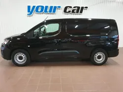 Svart (svartmetallic) Ny 2024 Citroën e-Berlingo Business Class Minibuss | 373 750 kr (Bra pris)