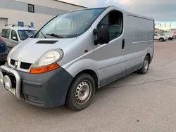 Ljusgrå (grå) Begagnad 2006 Renault Trafic Van | 24 900 kr