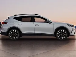 Vit (glacial white metallic) Ny 2025 Cupra Formentor VZ SUV | 527 500 kr (Bra pris)
