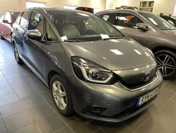 Ljusgrå (grå metallic ) Begagnad 2021 Honda Jazz Executive Halvkombi | 209 900 kr (Marknadspris)