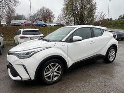 Vit Begagnad 2021 Toyota C-HR Active SUV | 185 400 kr (Marknadspris)