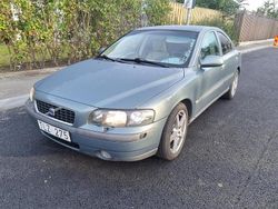 Grön Begagnad 2002 Volvo S60 Sedan | 14 500 kr (Lite dyr)