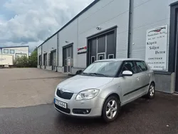 Silver Begagnad 2007 Skoda Fabia Halvkombi | 42 900 kr (Marknadspris)