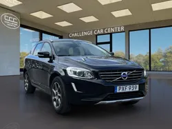 Svart Begagnad 2015 Volvo XC60 Momentum SUV | 184 900 kr (Marknadspris)