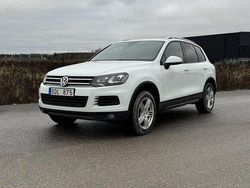 Vit Begagnad 2013 VW Touareg SUV | 114 500 kr (Marknadspris)
