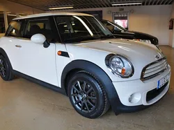 Vit Begagnad 2013 Mini ONE Halvkombi | 69 000 kr (Marknadspris)