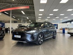 Grå/silver Begagnad 2023 Ford Focus Active Kombi | 279 900 kr (Marknadspris)