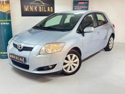 Ljusblå (blå) Begagnad 2008 Toyota Auris Halvkombi | 37 900 kr (Marknadspris)