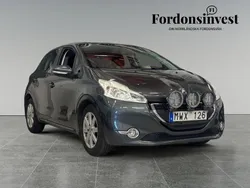 Mörkgrå (grå) Begagnad 2012 Peugeot 208 Halvkombi | 49 500 kr (Marknadspris)