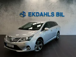 Silver Begagnad 2014 Toyota Avensis Kombi | 172 900 kr (Bra pris)