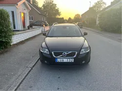 Svart Begagnad 2012 Volvo V50 Momentum Kombi | 42 000 kr (Marknadspris)