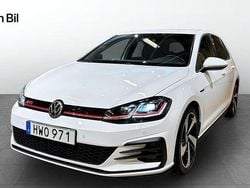 Vit Begagnad 2018 VW Golf VII GTI Halvkombi | 264 900 kr (Marknadspris)