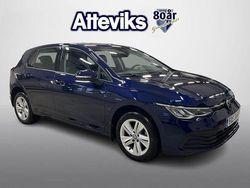 Mörkblå Begagnad 2020 VW Golf VIII GT Halvkombi | 249 900 kr (Marknadspris)