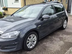 Grå Begagnad 2014 VW Golf VII Halvkombi | 79 000 kr (Marknadspris)