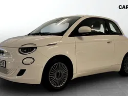 Vit (white) Begagnad 2021 Fiat 500e Icon Halvkombi | 159 900 kr (Marknadspris)