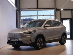 Grå Begagnad 2022 MG ZS Luxury Sedan | 229 800 kr (Superpris)