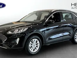 Svart (black) Begagnad 2022 Ford Kuga Titanium SUV | 244 900 kr (Bra pris)