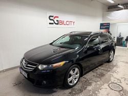 Svart Begagnad 2010 Honda Accord Executive Kombi | 54 900 kr (Superpris)
