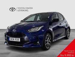 Mörkblå Begagnad 2021 Toyota Yaris Hybrid Style Halvkombi | 209 900 kr (Marknadspris)