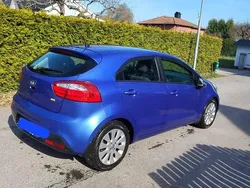 Blå Begagnad 2013 Kia Rio Halvkombi | 35 000 kr (Bra pris)