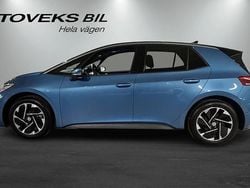 Blå (costa azul metallic black) Begagnad 2023 VW ID.3 Pro Performance Halvkombi | 379 000 kr