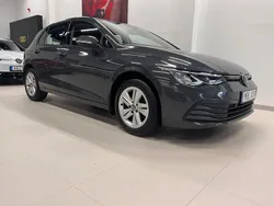 Grå Begagnad 2021 VW Golf VIII Life Kombi | 159 000 kr (Bra pris)