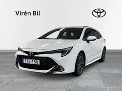 Vit Begagnad 2023 Toyota Corolla Style Kombi | 310 000 kr (Marknadspris)