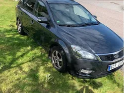 Grå Begagnad 2010 Kia Ceed Sportswagon 4 Kombi | 34 000 kr (Marknadspris)