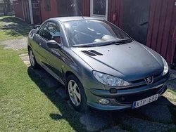 Grå Begagnad 2006 Peugeot 206 CC Cab | 25 000 kr (Dyr)