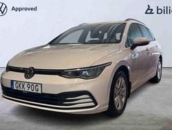 Vit Begagnad 2021 VW Golf VIII Kombi | 234 900 kr (Marknadspris)