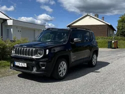 Svart Begagnad 2019 Jeep Renegade Limited SUV | 170 000 kr