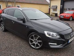 Svart Begagnad 2014 Volvo V60 Ocean Race Kombi | 139 900 kr (Lite dyr)