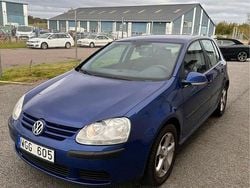 Blå Begagnad 2005 VW Golf IV Comfortline Halvkombi | 35 000 kr (Marknadspris)