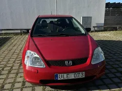 Röd Begagnad 2003 Honda Civic Halvkombi | 19 000 kr (Lite dyr)