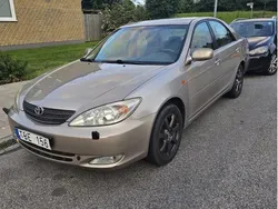 Brun Begagnad 2002 Toyota Camry Sedan | 29 000 kr