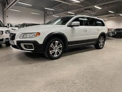 Vit Begagnad 2012 Volvo XC70 Momentum SUV | 99 900 kr (Lite dyr)