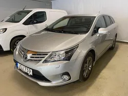 Silver Begagnad 2015 Toyota Avensis Edition Kombi | 159 900 kr (Marknadspris)