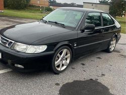 Svart Begagnad 2001 Saab 9-3 Aero Halvkombi | 45 000 kr