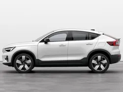 Vit Ny 2025 Volvo EC40 Plus SUV | 693 400 kr (Dyr)
