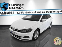 Vit Begagnad 2018 VW Polo Halvkombi | 154 900 kr (Marknadspris)