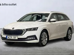 Vit Begagnad 2021 Skoda Octavia Style Kombi | 234 900 kr (Bra pris)