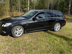 Svart Begagnad 2010 Mercedes E350 Avantgarde Kombi | 160 000 kr (Bra pris)