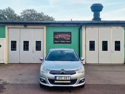 Silver Begagnad 2011 Citroën C4 Halvkombi | 39 000 kr (Marknadspris)