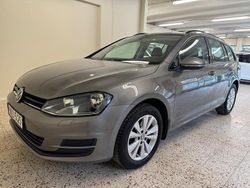 Grå Begagnad 2015 VW Golf VII Kombi | 129 900 kr (Marknadspris)
