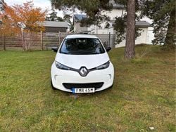 Vit Begagnad 2019 Renault Zoe Halvkombi | 105 000 kr (Marknadspris)