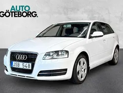 Vit Begagnad 2010 Audi A3 Sportback Attraction Halvkombi | 89 900 kr (Lite dyr)